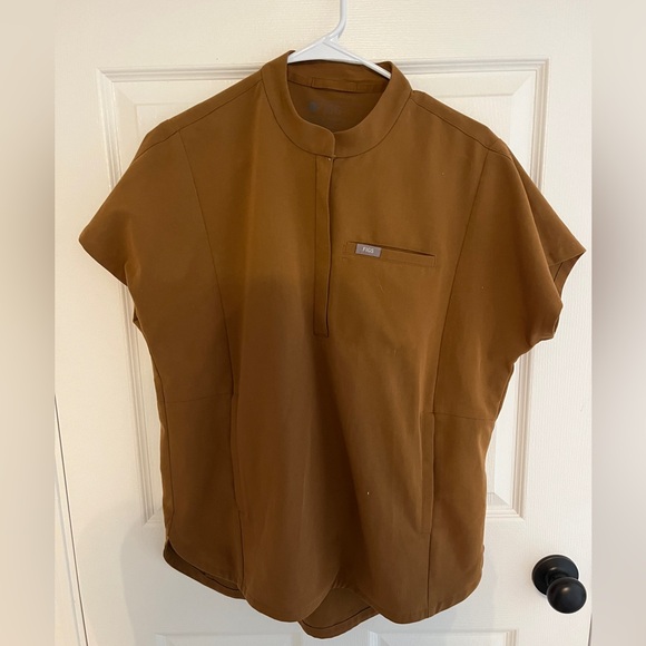 Figs Montex Top Small - Picture 4 of 7